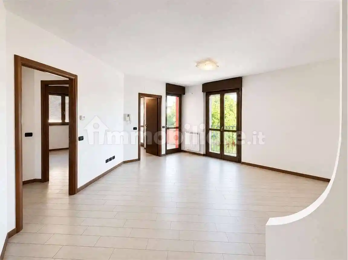 Appartamento in vendita a Bernareggio