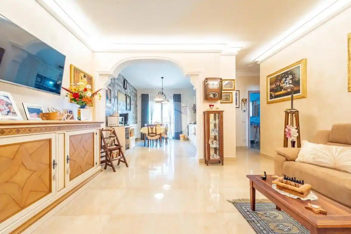 Appartamento in vendita a Roma