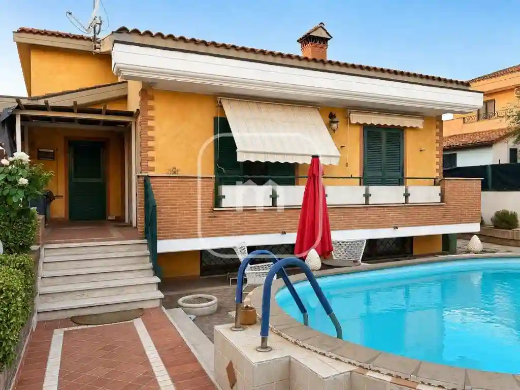 Villa - foto 2