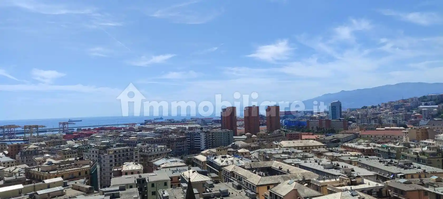 Appartamento in vendita a Genova