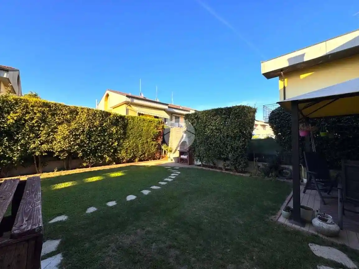 Appartamento in vendita a Castel d'Azzano