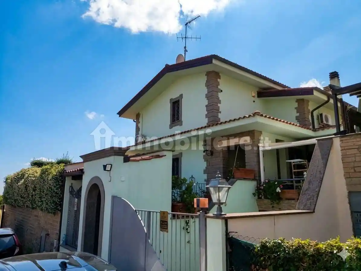 Villa in vendita a Ariccia