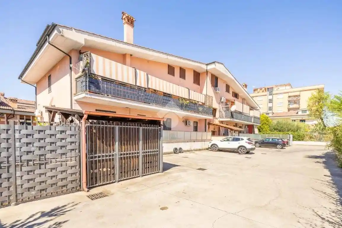 Appartamento in vendita a Guidonia Montecelio