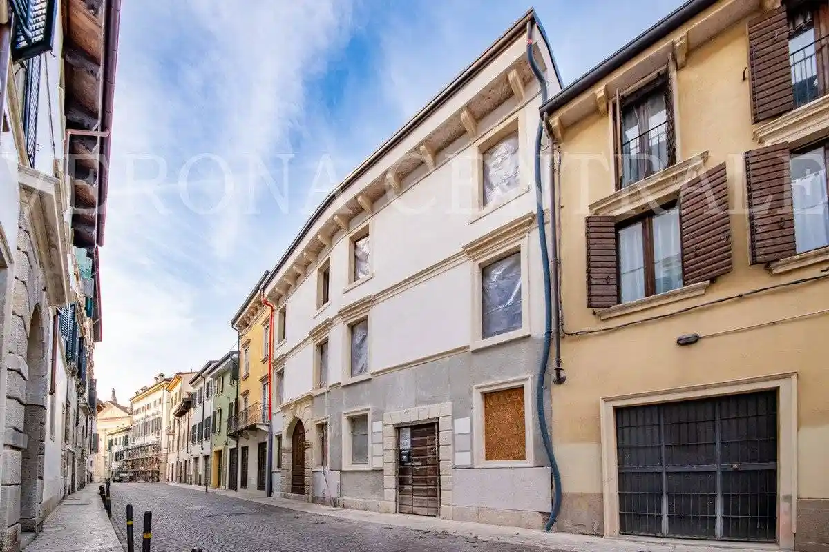 Appartamento in vendita a Verona