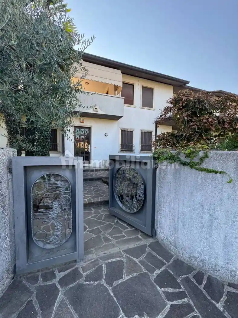 Villa in vendita a Torri di Quartesolo