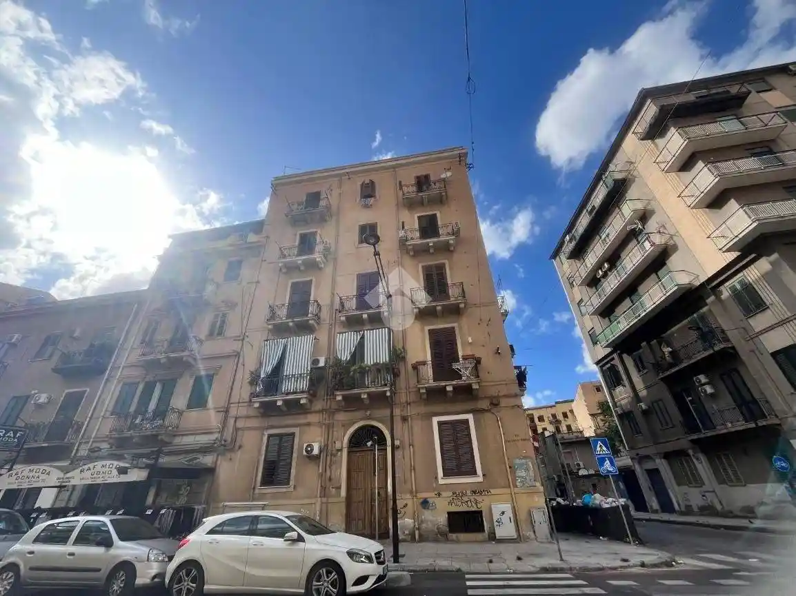 Appartamento in vendita a Palermo