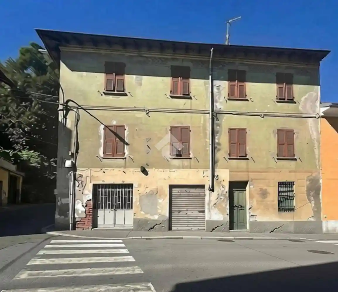 Palazzo - Edificio in vendita a Novi Ligure