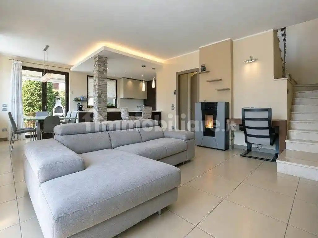 Villa in vendita a Cenate Sopra