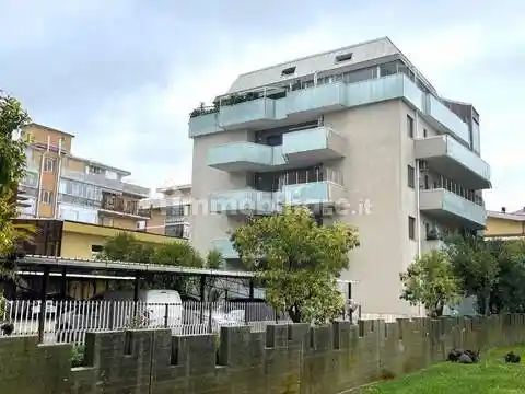 Appartamento in affitto a Pescara