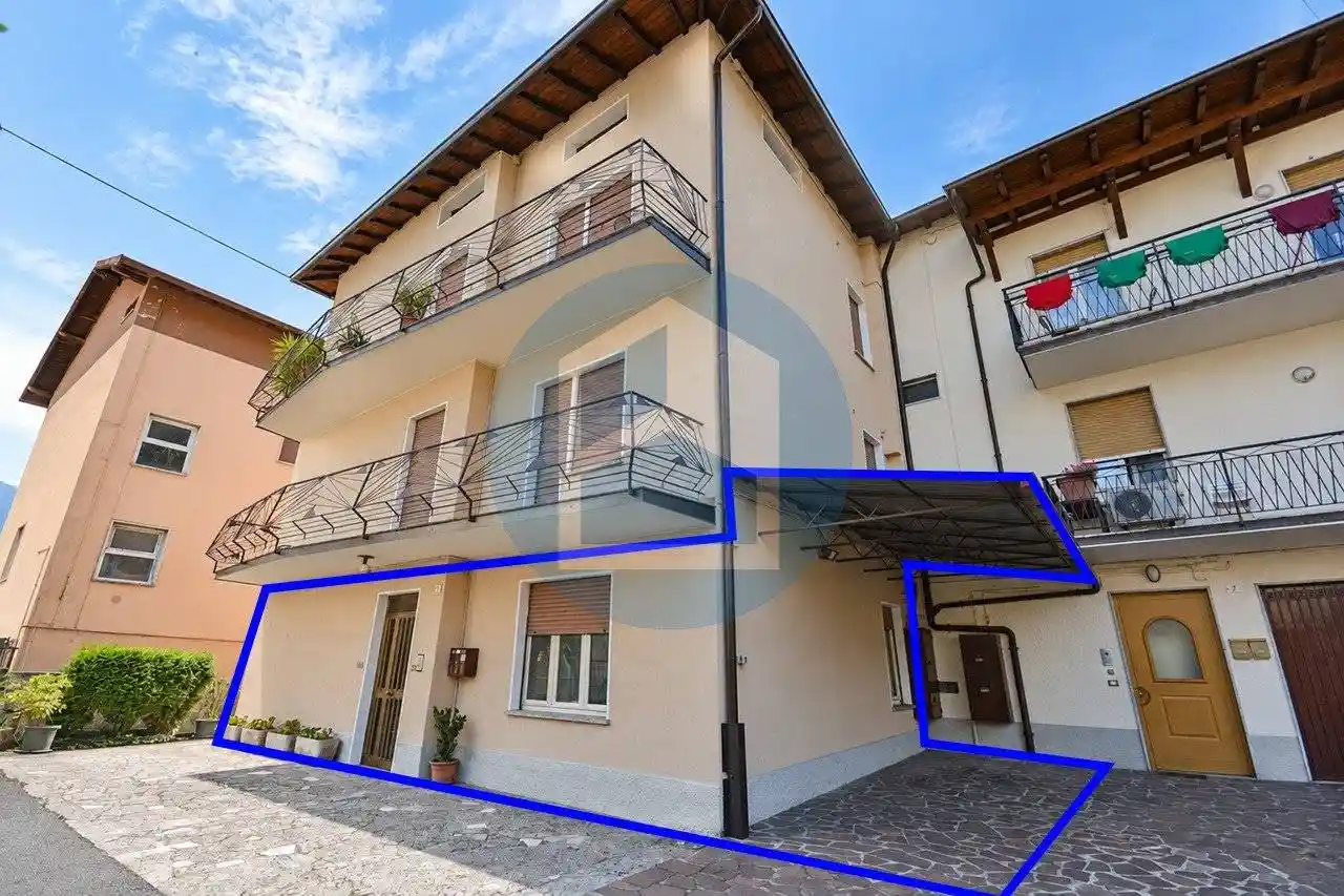 Appartamento in vendita a Costa Volpino