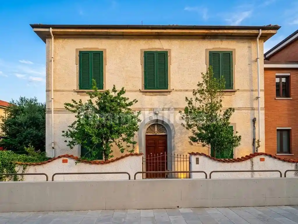 Villa in vendita a Pontedera