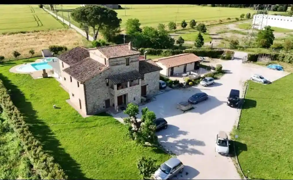 Rustico - Casale in vendita a Perugia