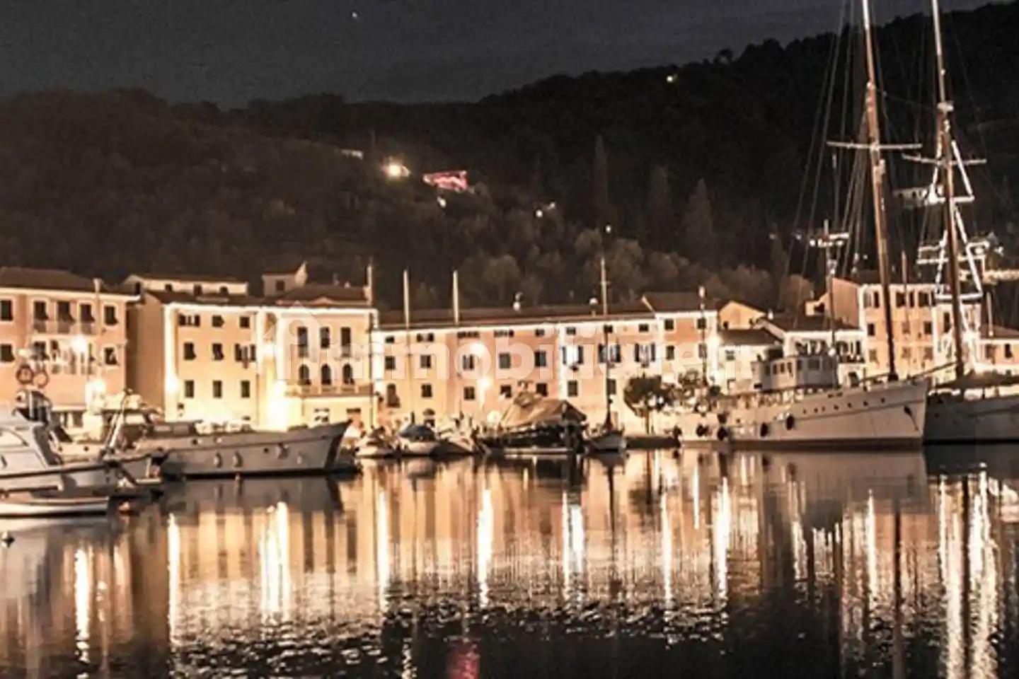 Appartamento in affitto a Portovenere