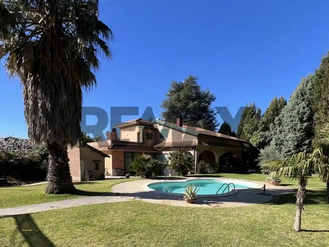 Villa in vendita a Trecastagni