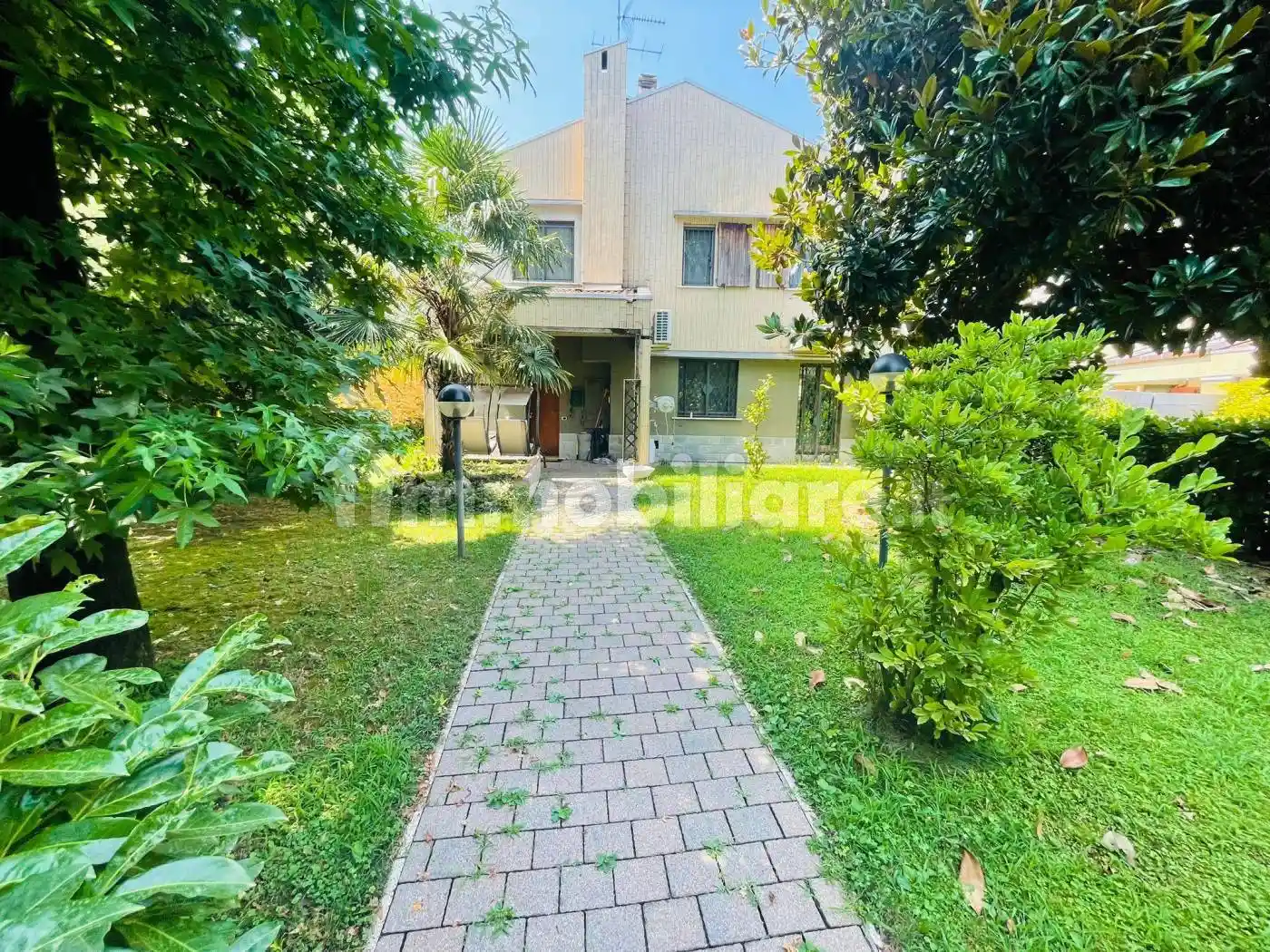 Villa in vendita a Buccinasco