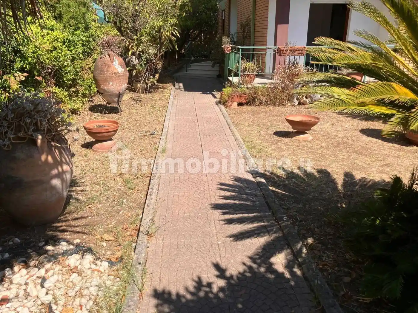 Villa in vendita a Latina