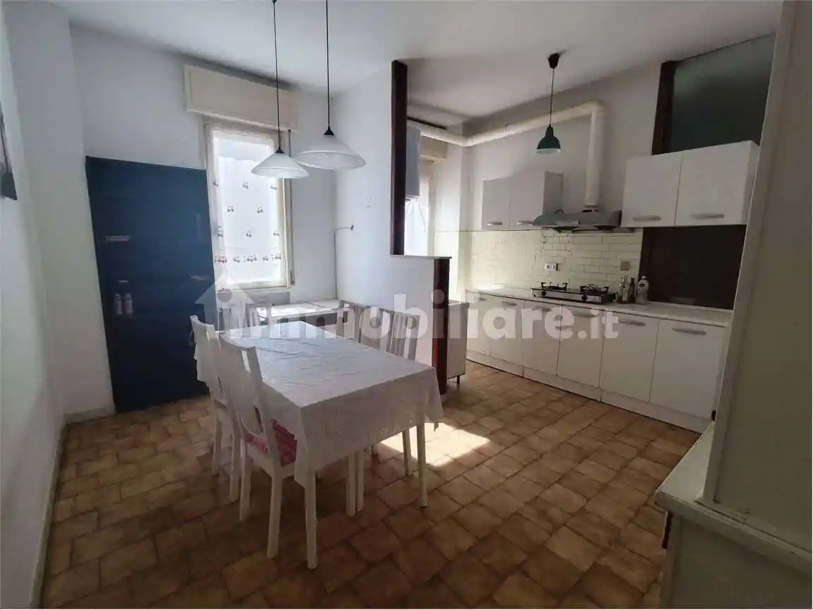 Appartamento in vendita a Piacenza