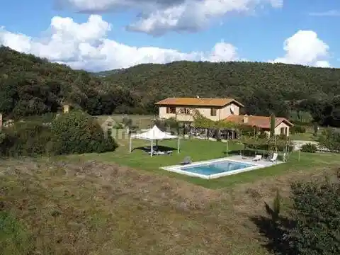 Rustico - Casale in vendita a Roccastrada
