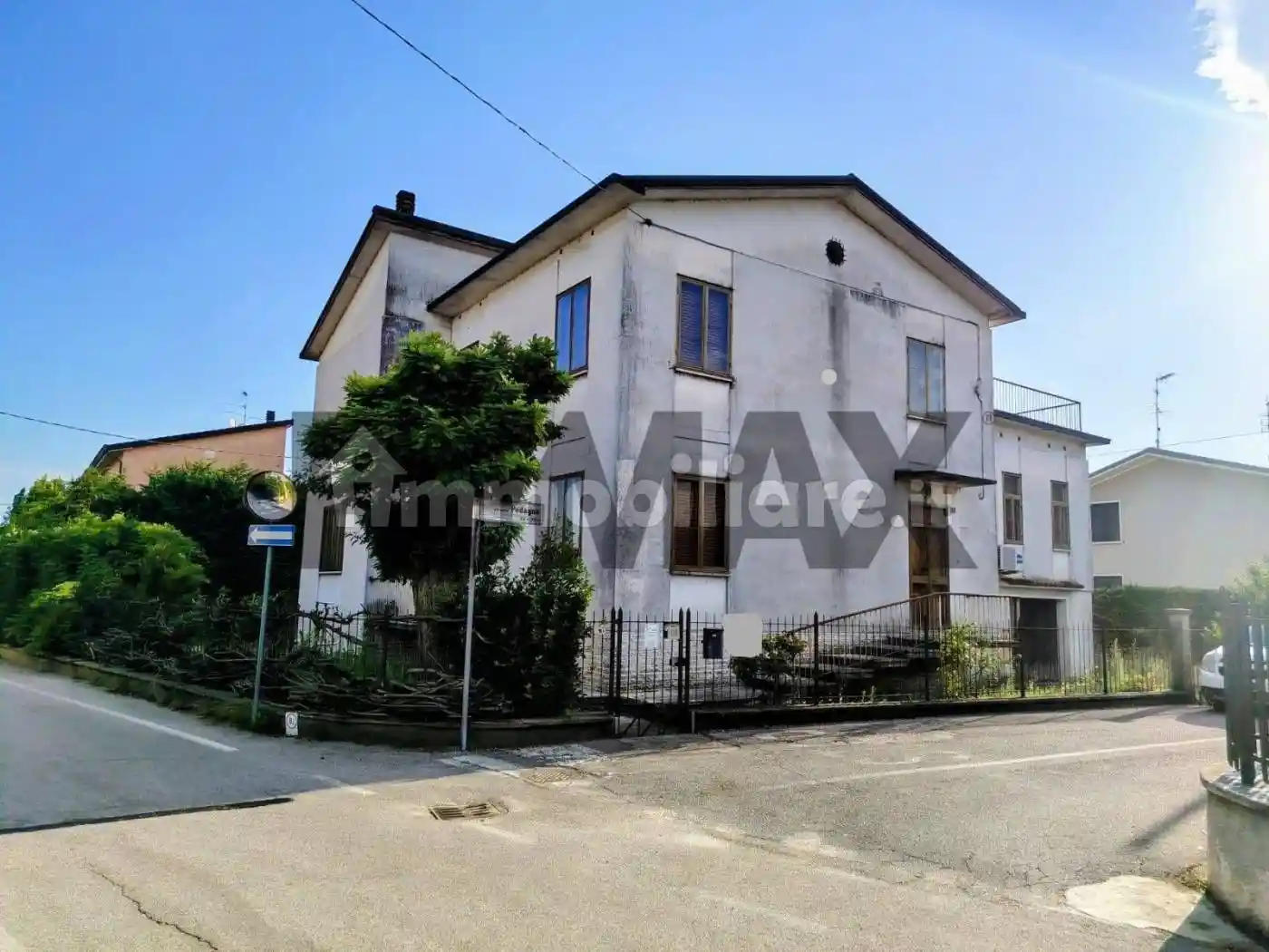 Villa in vendita a Goito