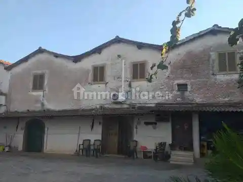 Villa in vendita a Cisterna di Latina