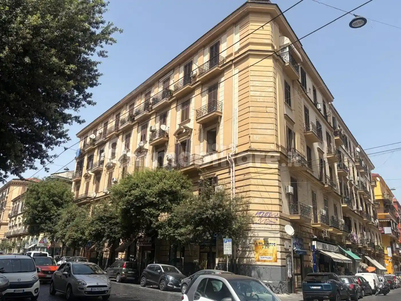 Appartamento in vendita a Napoli