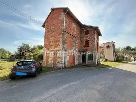 Villa in vendita a Curino