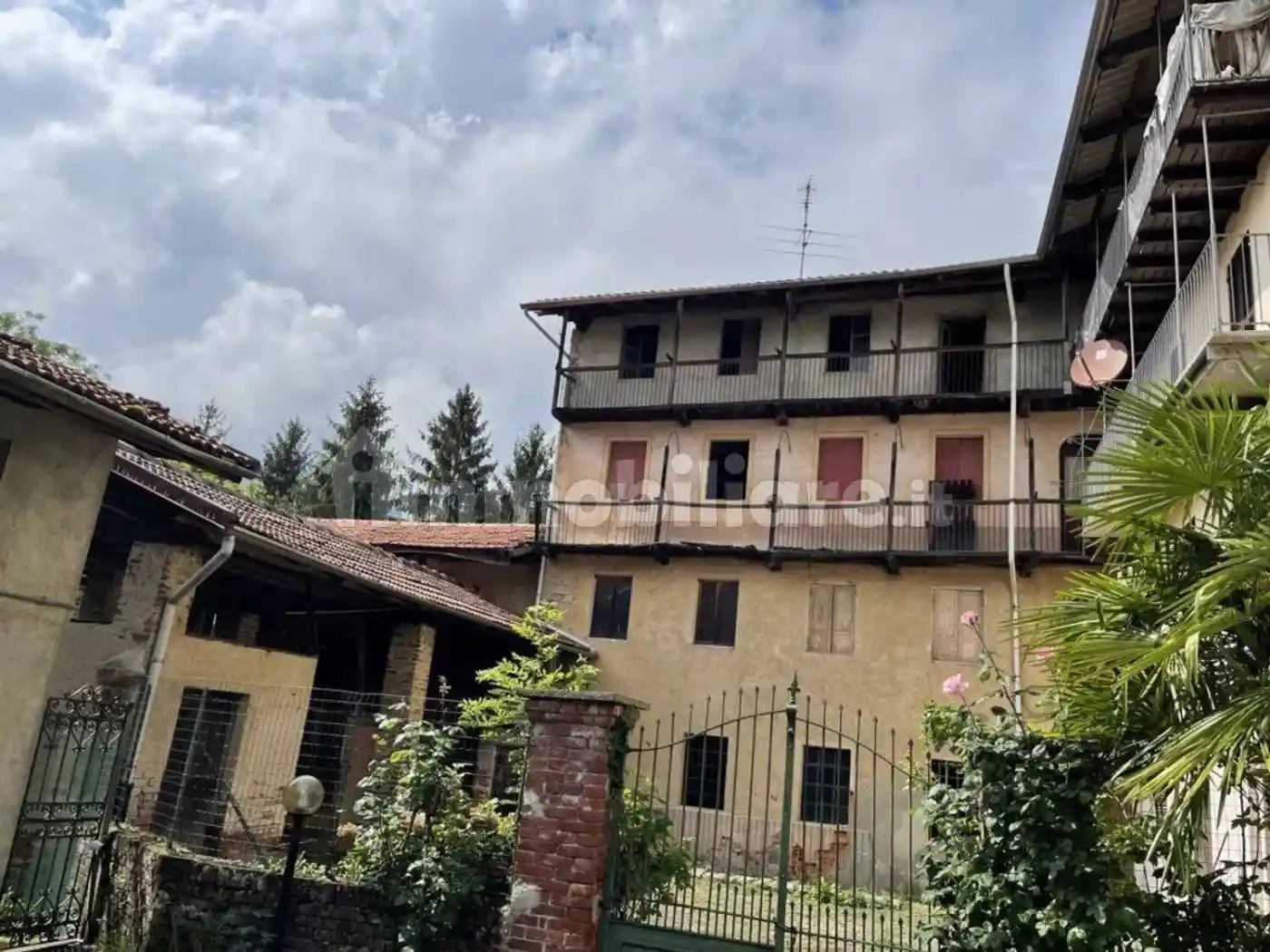 Rustico - Casale in vendita a Valdilana