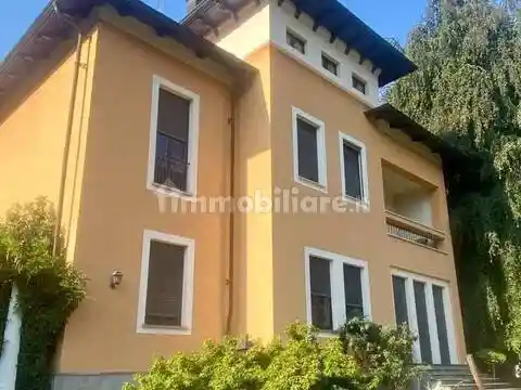Villa in vendita a Pray