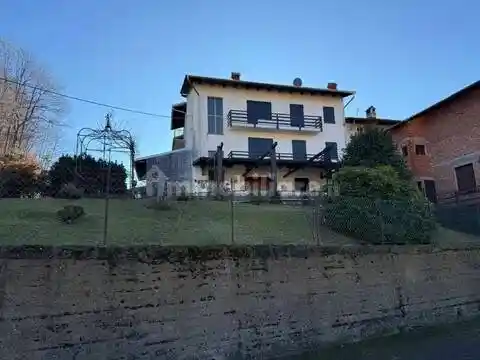 Villa in vendita a Portula