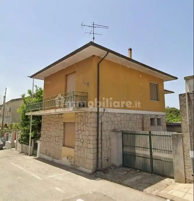 Villa in vendita a Isili