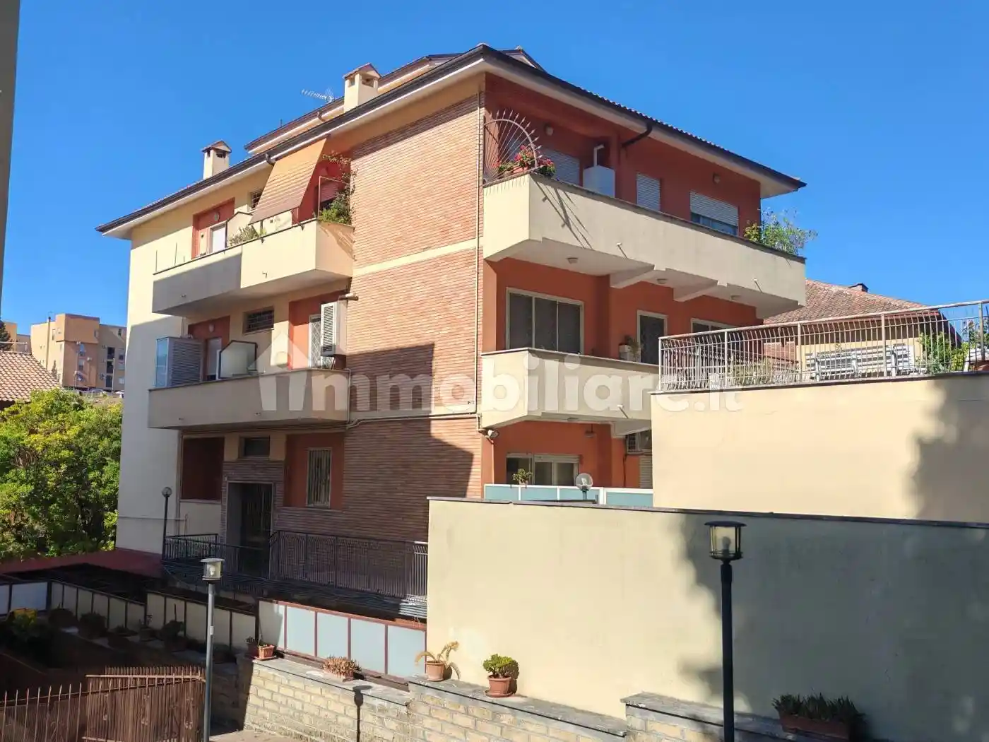 Appartamento in vendita a Grottaferrata