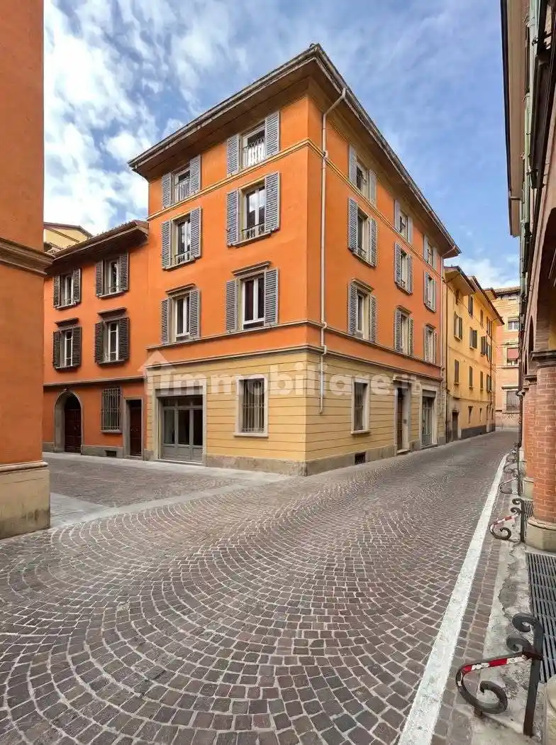 Appartamento in vendita a Bologna
