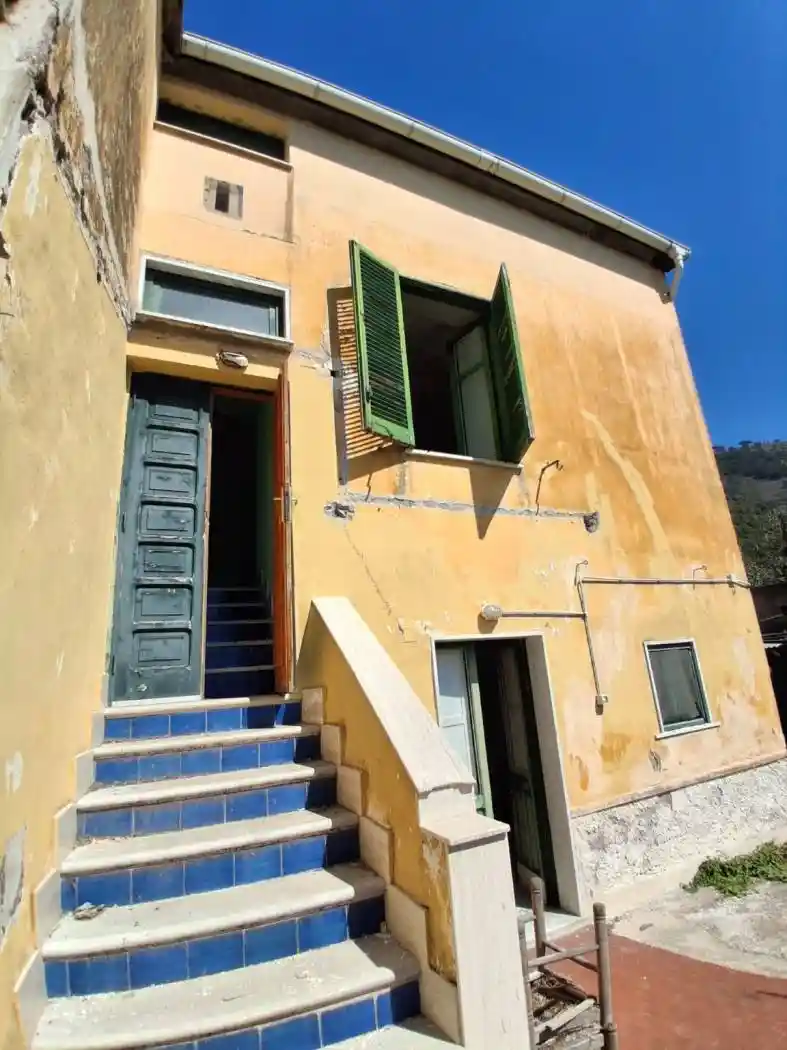 Casa indipendente in vendita a Salerno