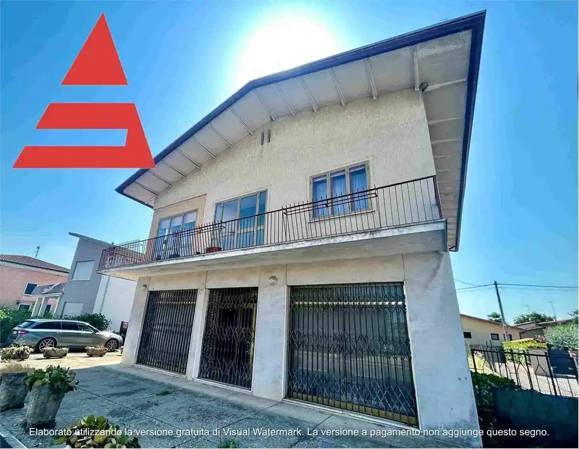 Villa in vendita a Tezze sul Brenta