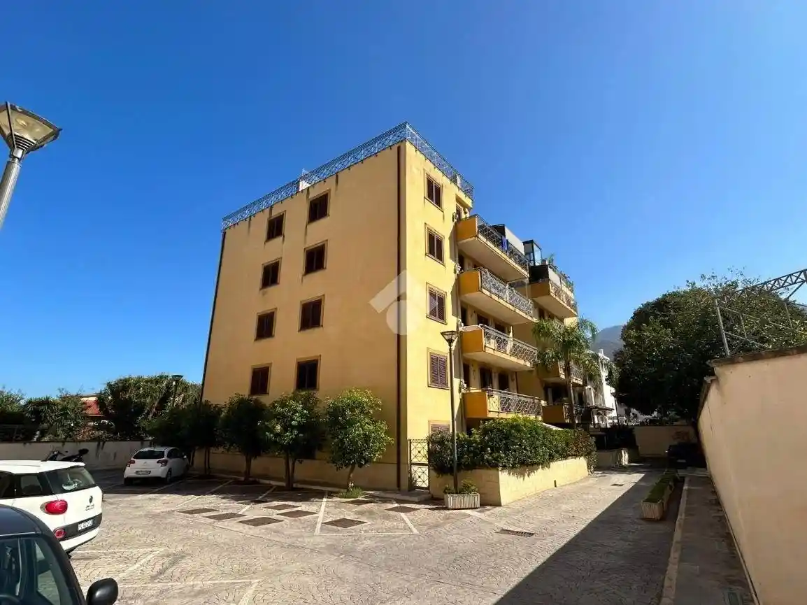 Appartamento in vendita a Palermo