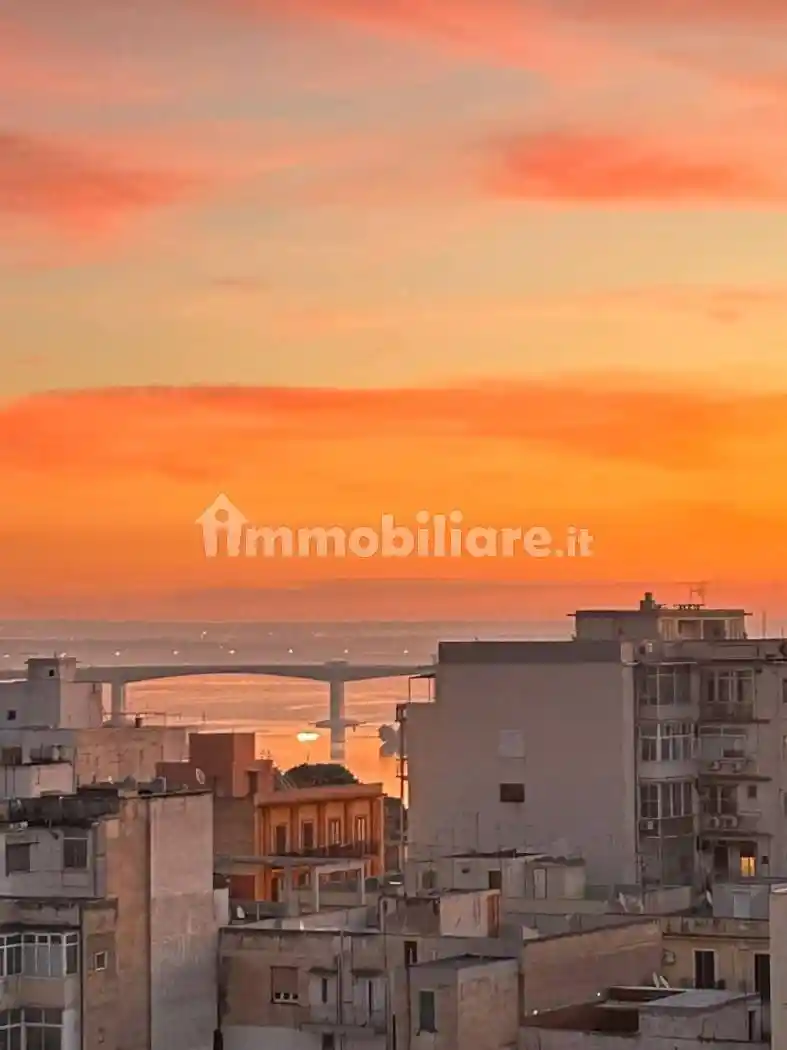 Palazzo - Edificio in vendita a Taranto