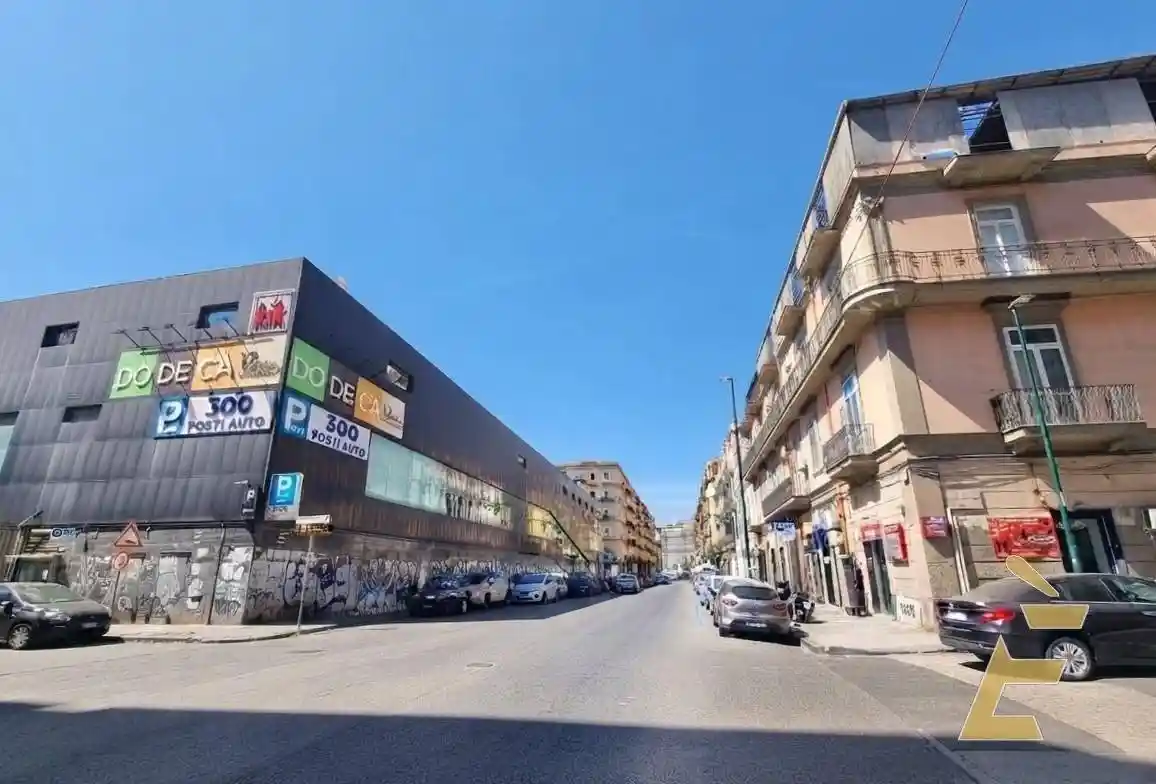 Appartamento in vendita a Napoli