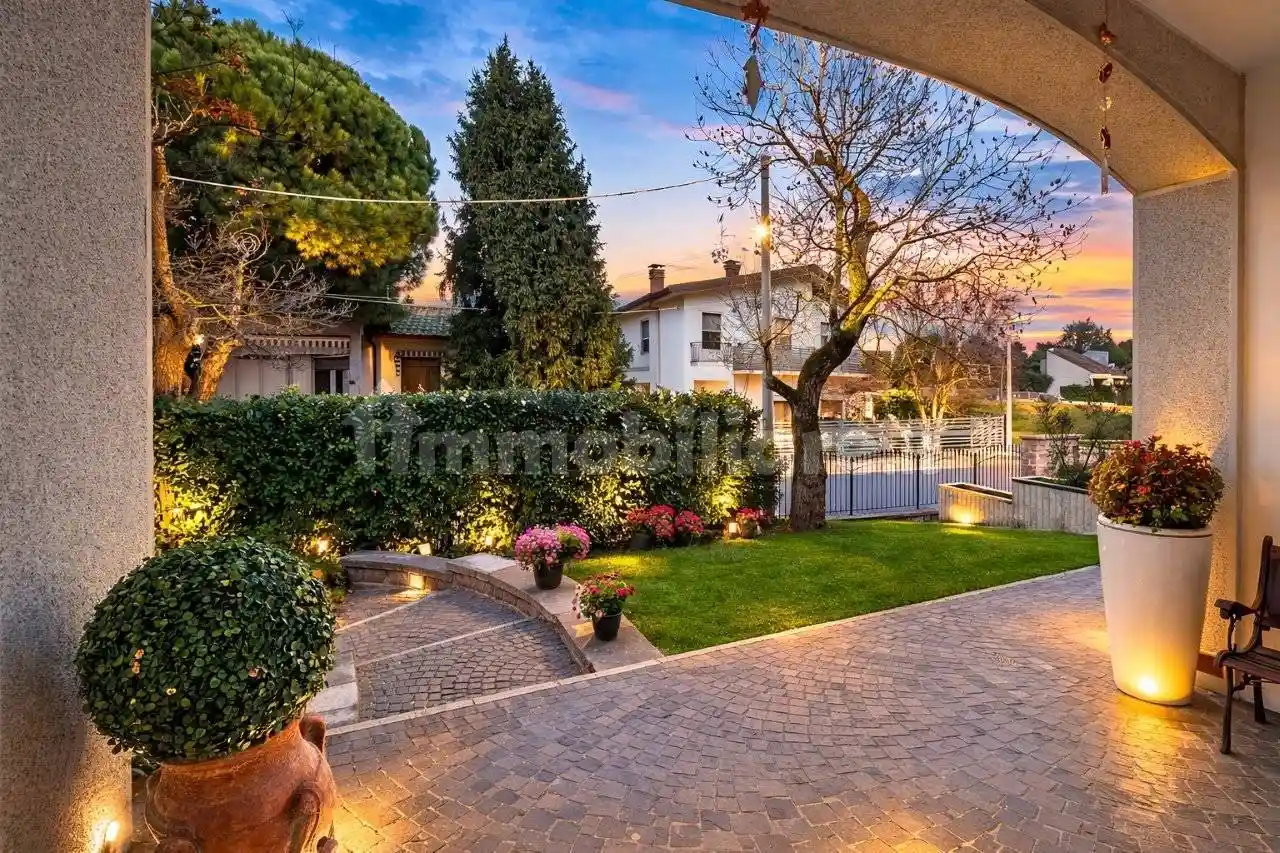 Villa in vendita a Rescaldina