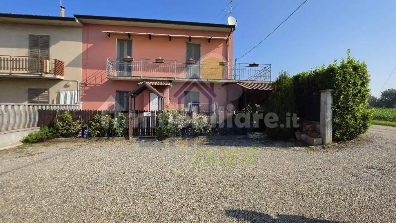 Casa indipendente in vendita a Pizzighettone