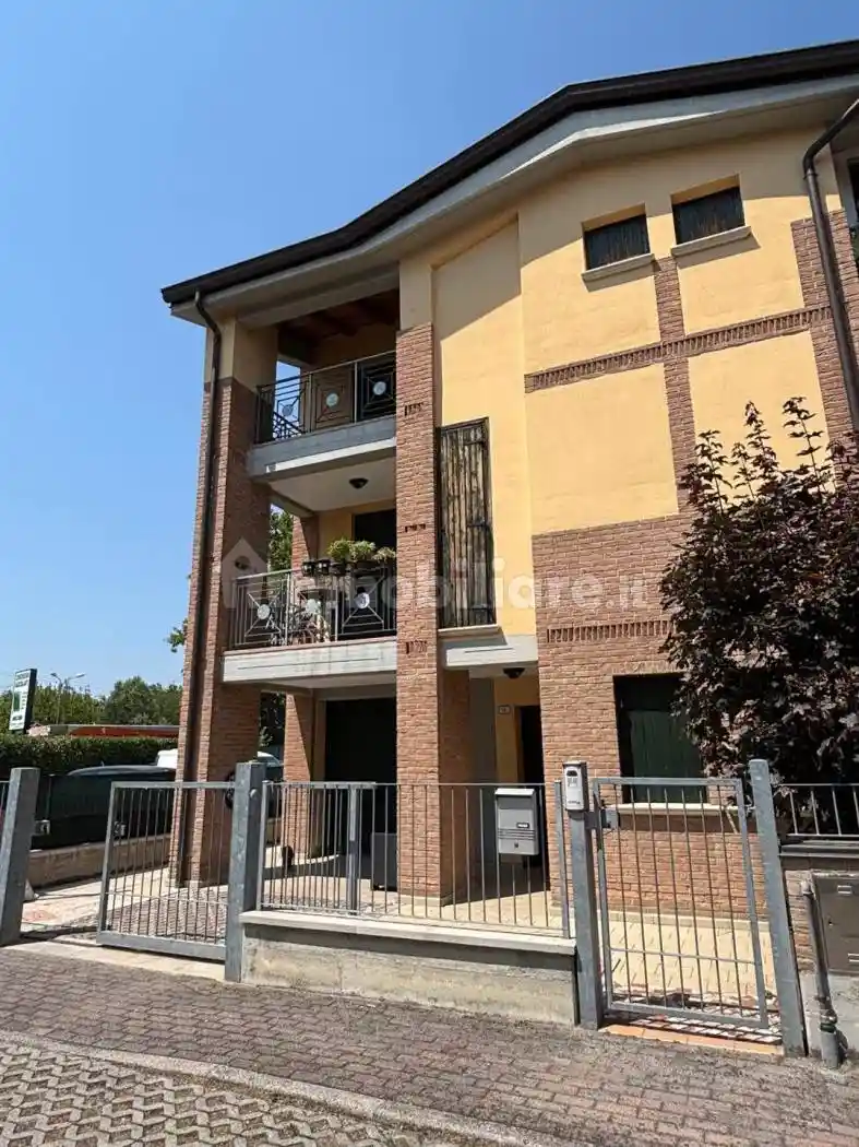 Villetta a schiera in vendita a Reggio Emilia