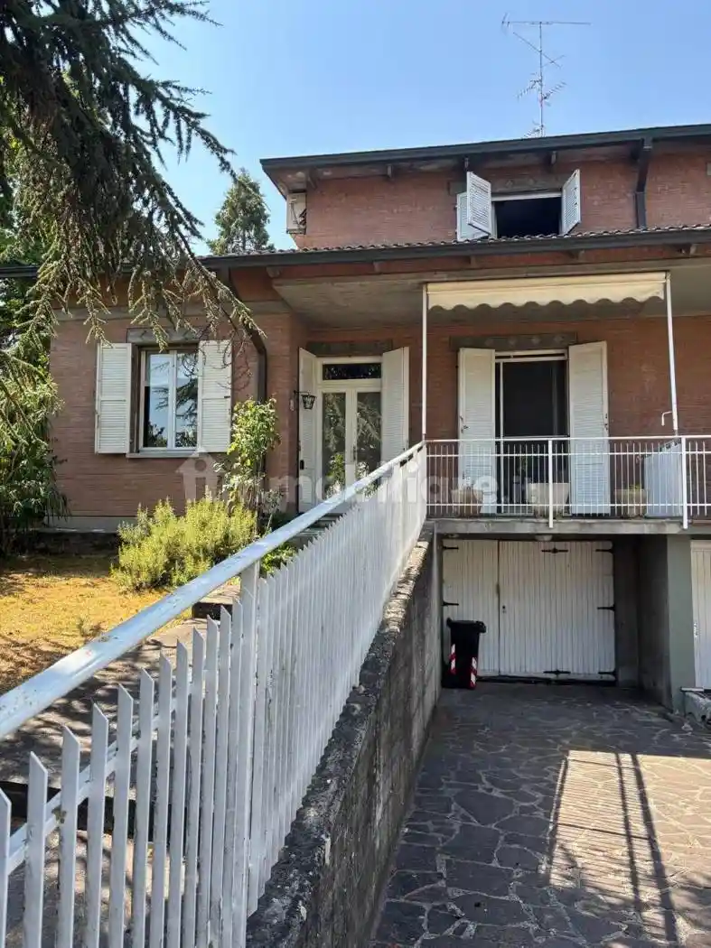 Villa in vendita a Sant'Ilario d'Enza