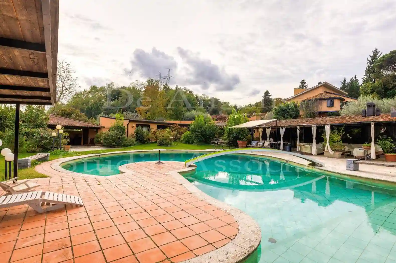 Villa - foto 2
