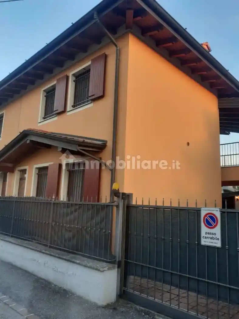 Villa in vendita a Pizzighettone