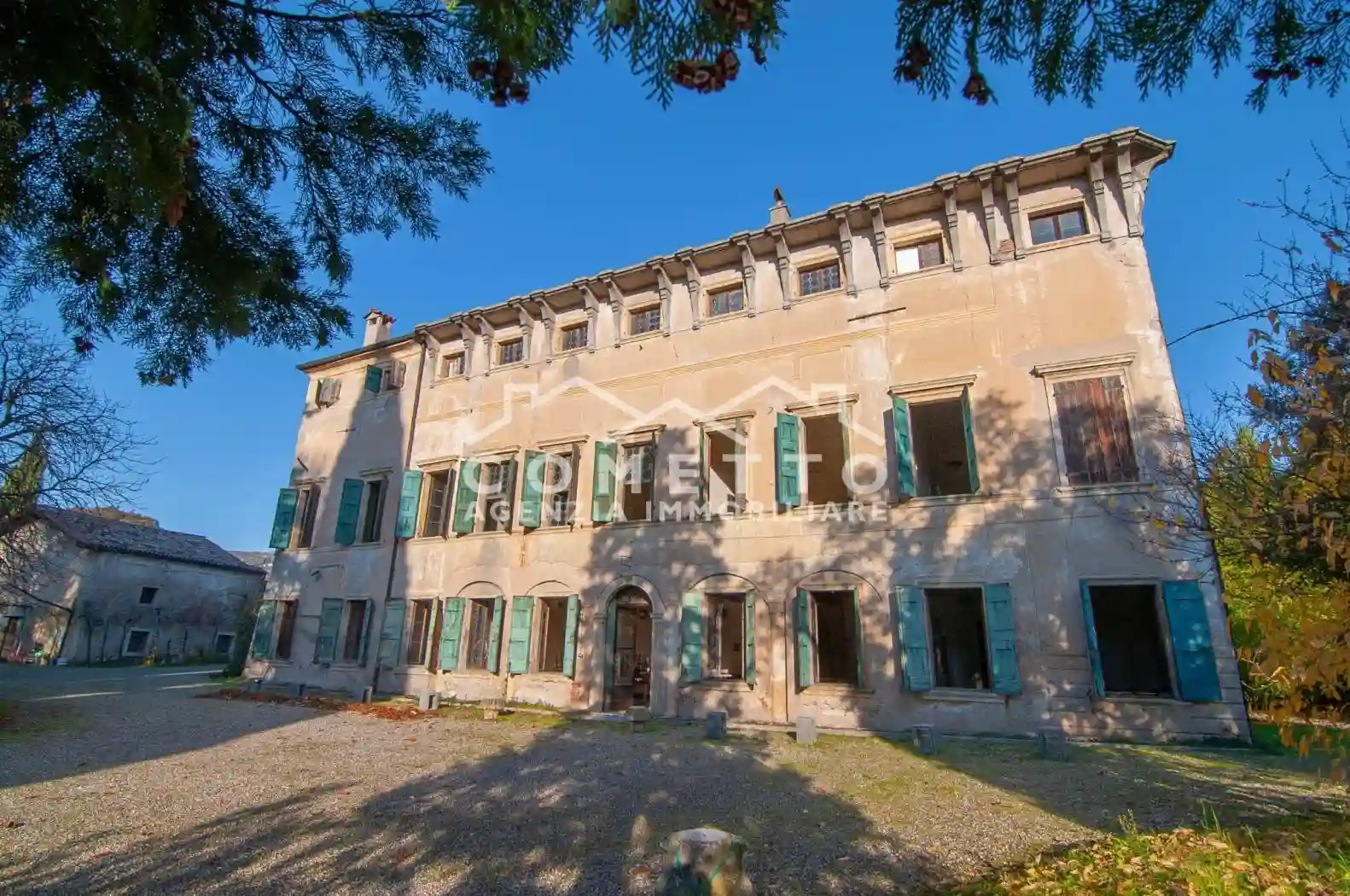 Villa - foto 2