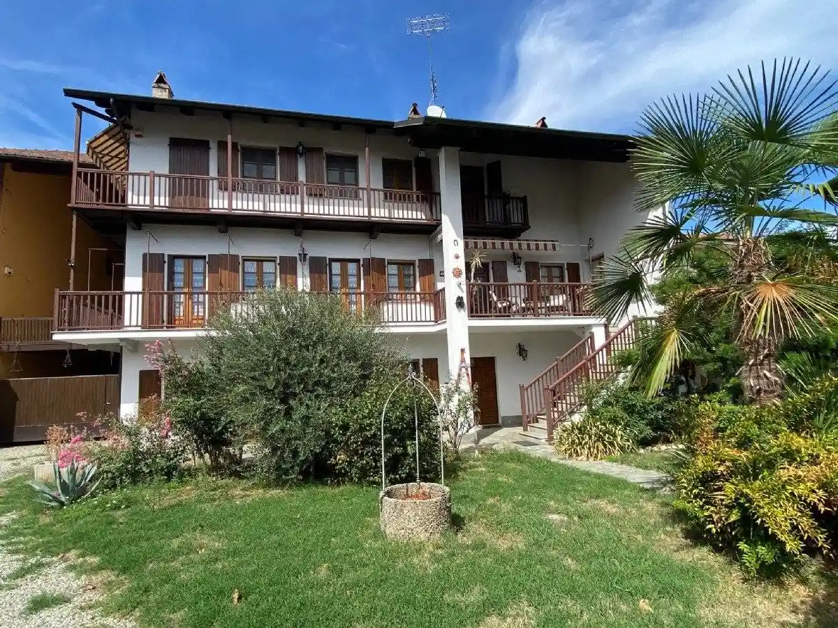 Casa indipendente in vendita a Candia Canavese