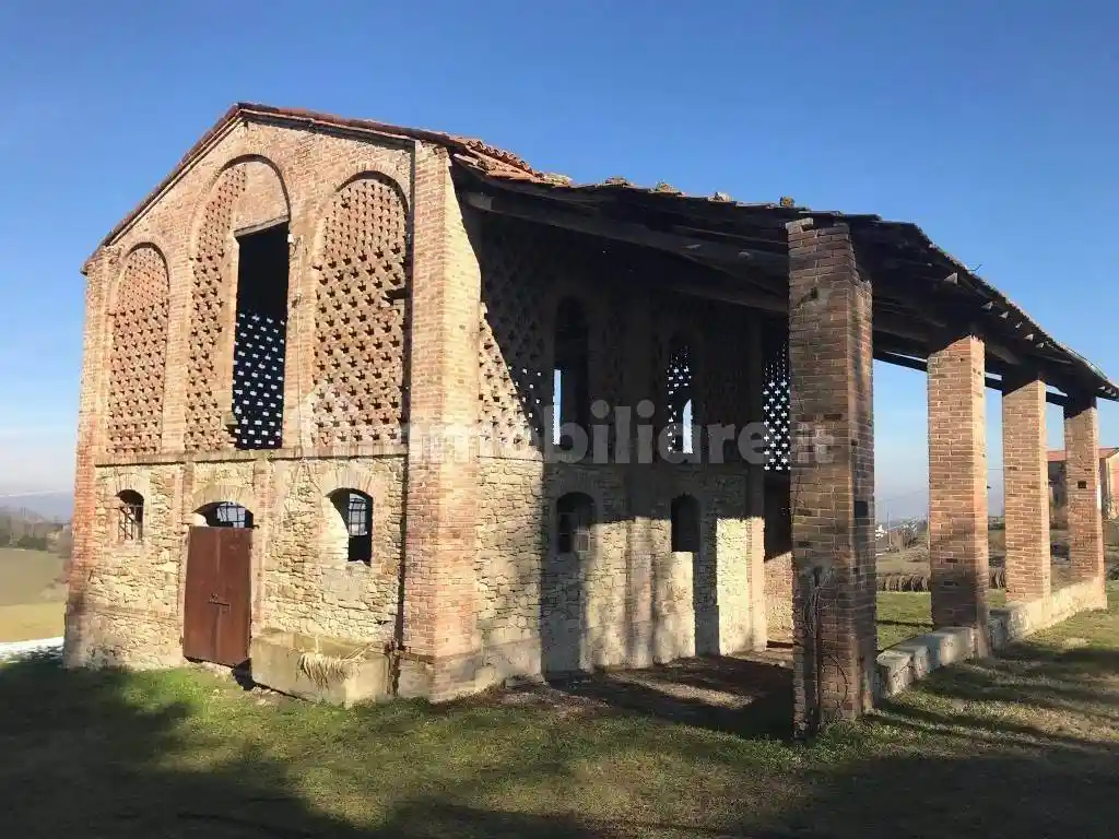 Casa indipendente in vendita a Campi Bisenzio