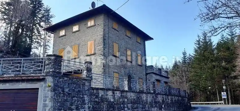 Villa in vendita a Pelago