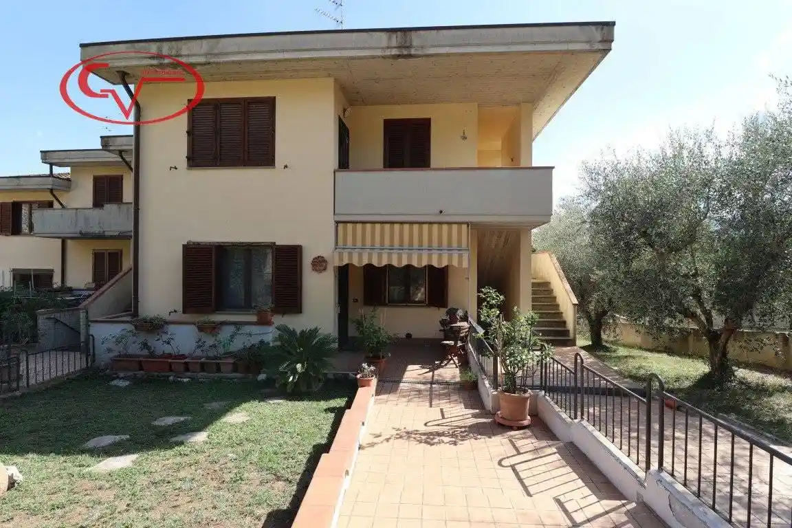 Appartamento in vendita a Cavriglia