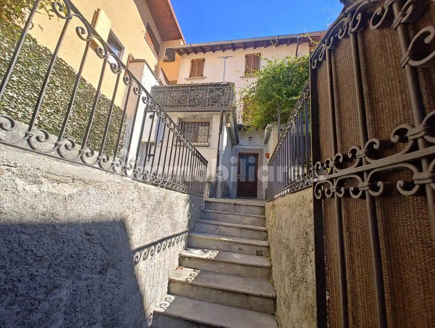 Casa indipendente in vendita a Blessagno