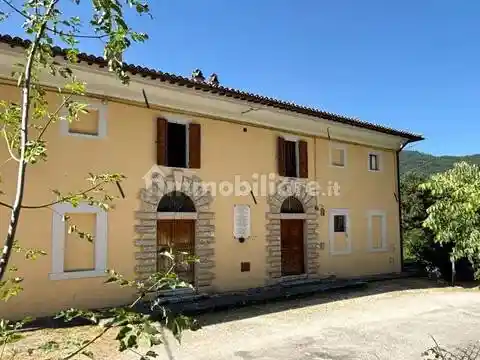 Rustico - Casale in vendita a Spoleto